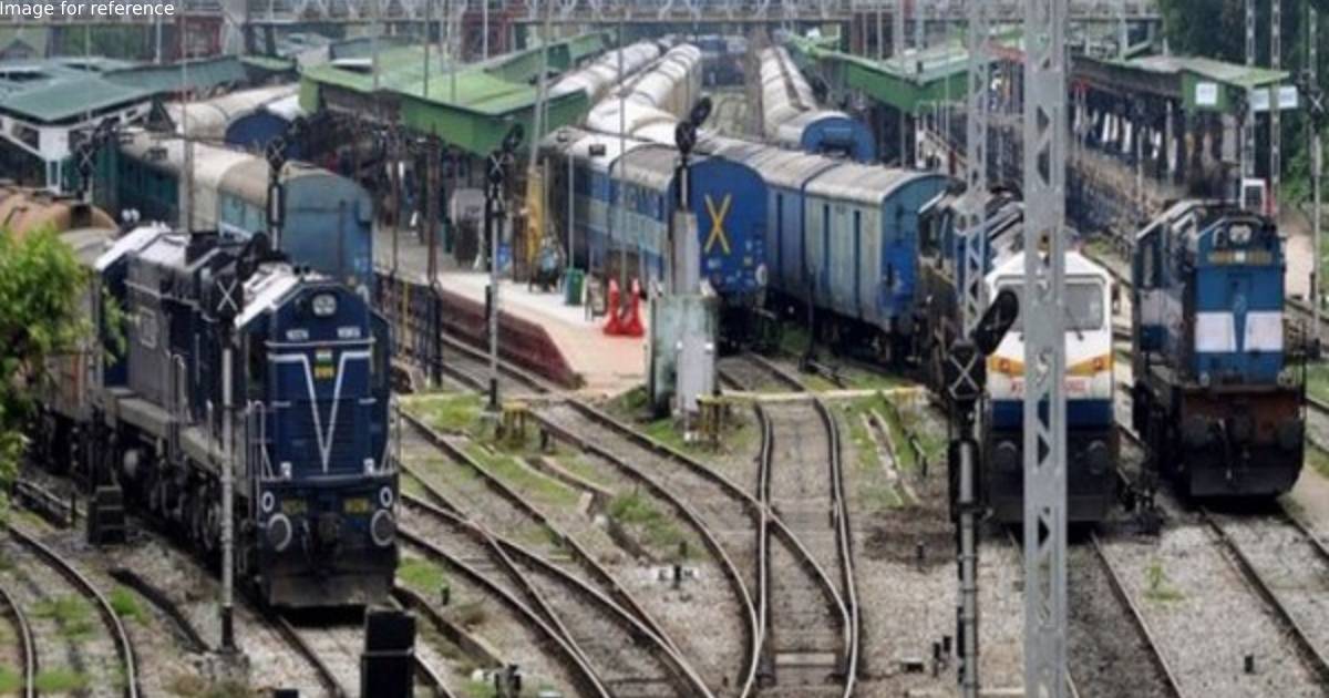 Nagpur-bound Express Train derails in Chhattisgarh, no casualty